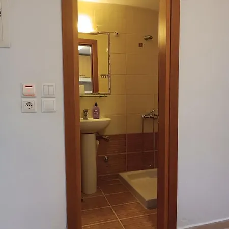 Sofia فندق نيا سكيوني